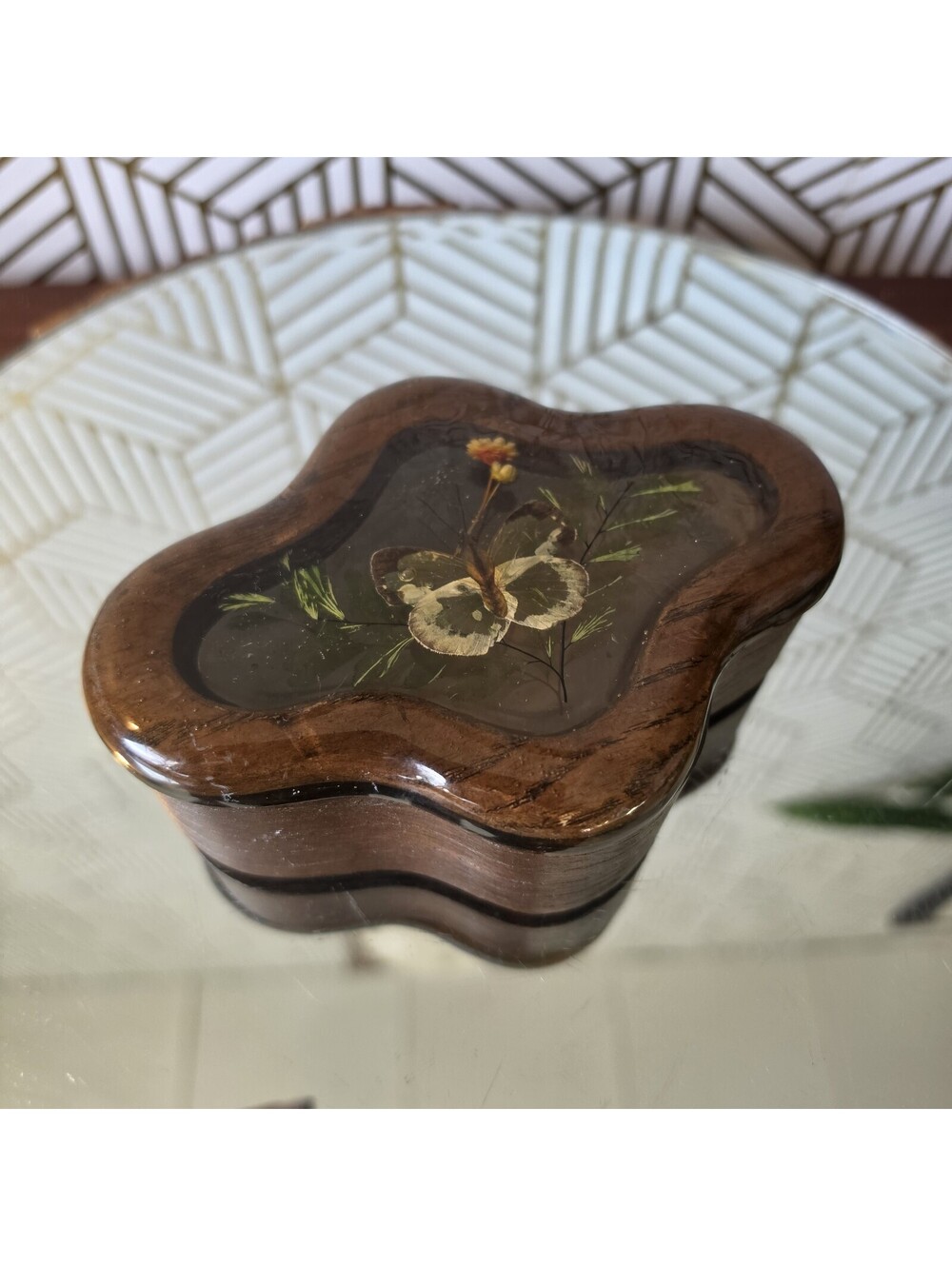 Vintage Trinket Jewelry Wooden Box w Butterly And Flower In Lucite